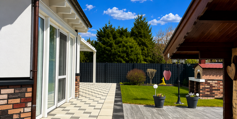 3823B6E4-A7CE-47FD-B6D9-D0DF67467DB1