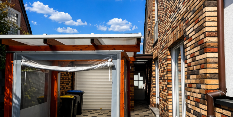 63815C06-A39C-4547-9BDE-0BE08A5E9213